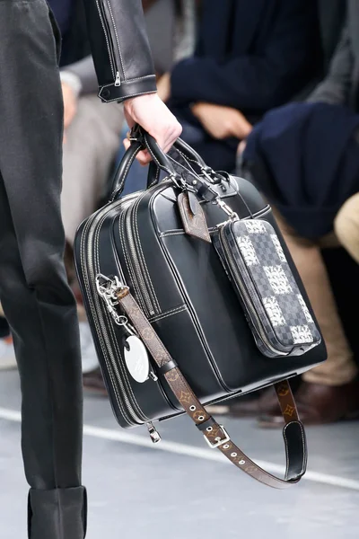 Look 61